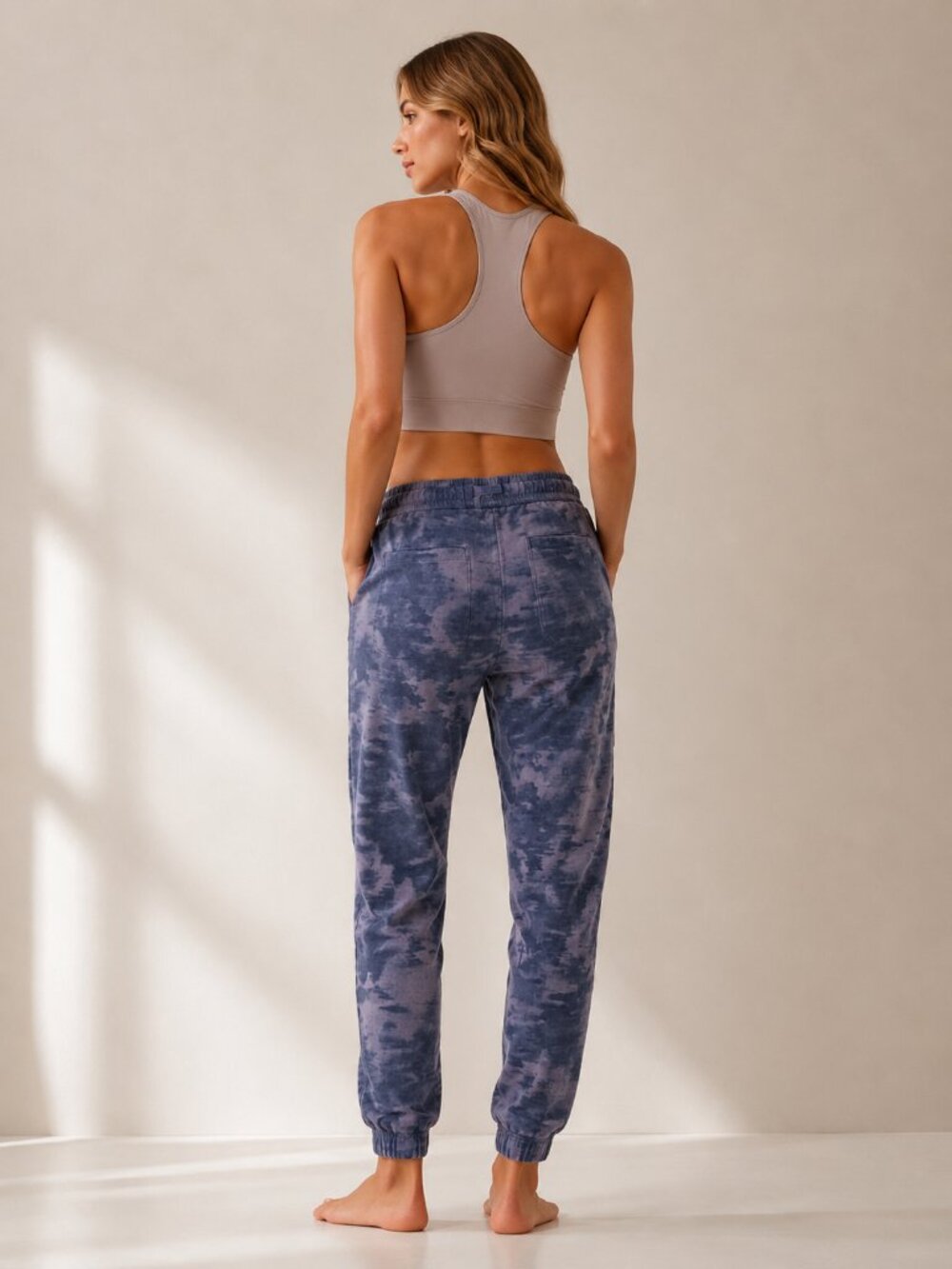 Athleta Farallon Printed Jogger Pants Blue Camo Cotton Blend Size 8 - Picture 2 of 7